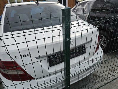 Mercedes W204 C Serisi bagaj kapağı beyaz